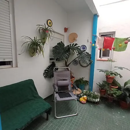 Apartment Alojamiento Con Patio *