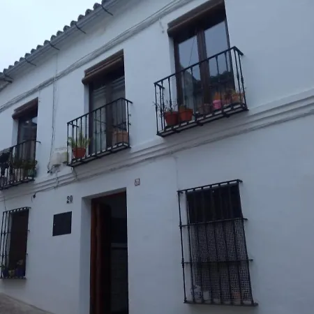 Alojamiento Con Patio * Antequera